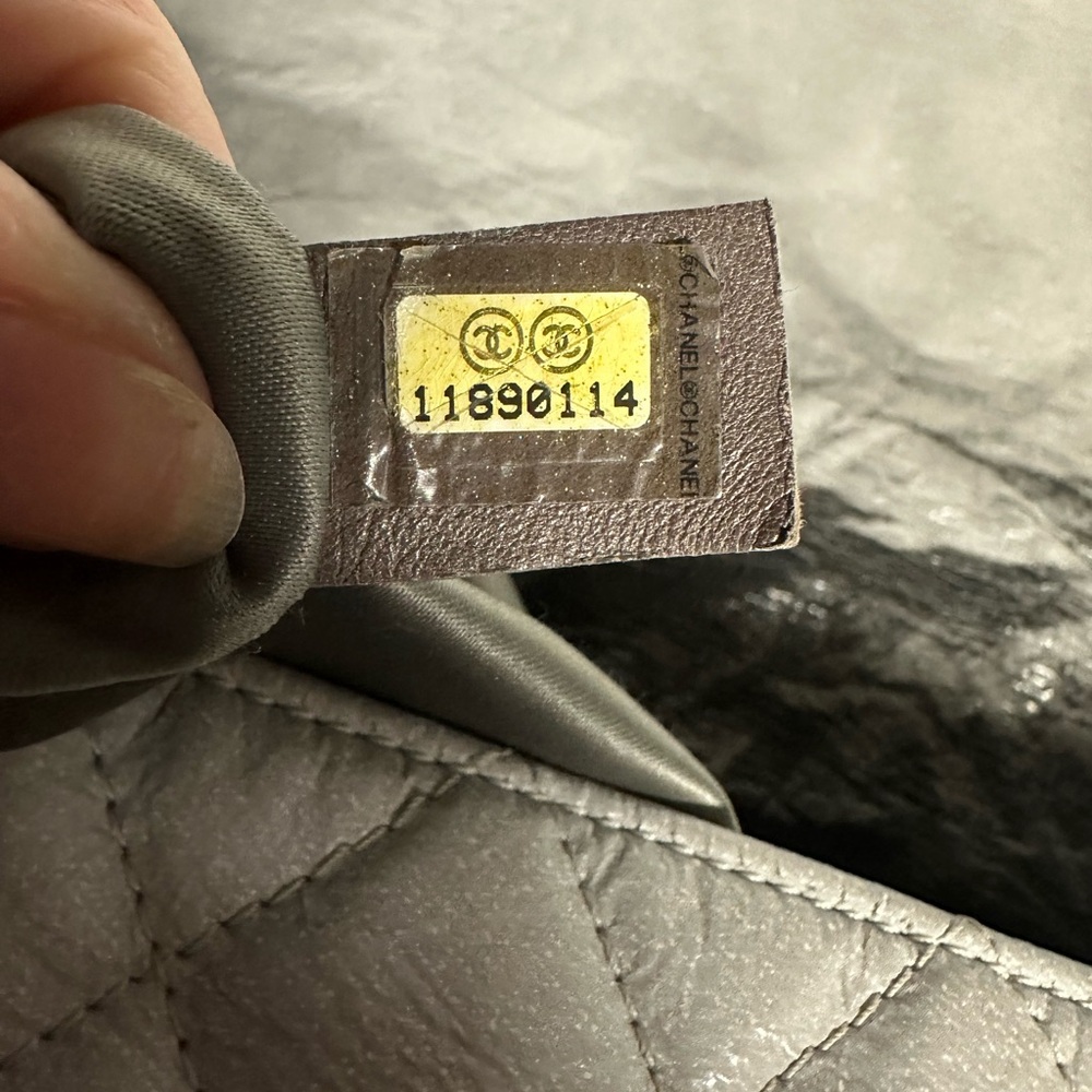 Vintage Chanel Gray and Black Ombré Quilted Women's Bag - Picture 12 of 16
